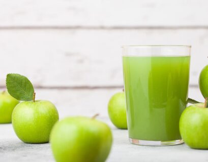 Vaso con Jugo de manzana