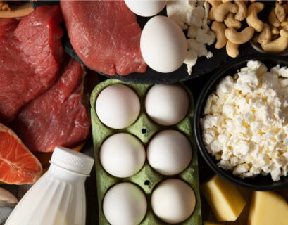 Proteinas animales como huevo, carnes rojas y leche
