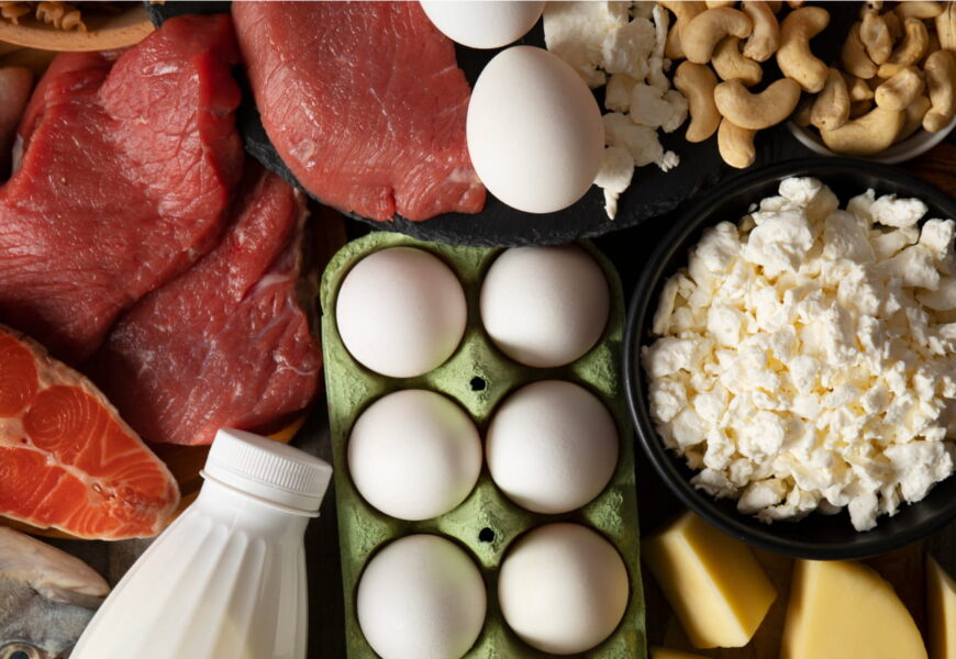 Proteinas animales como huevo, carnes rojas y leche